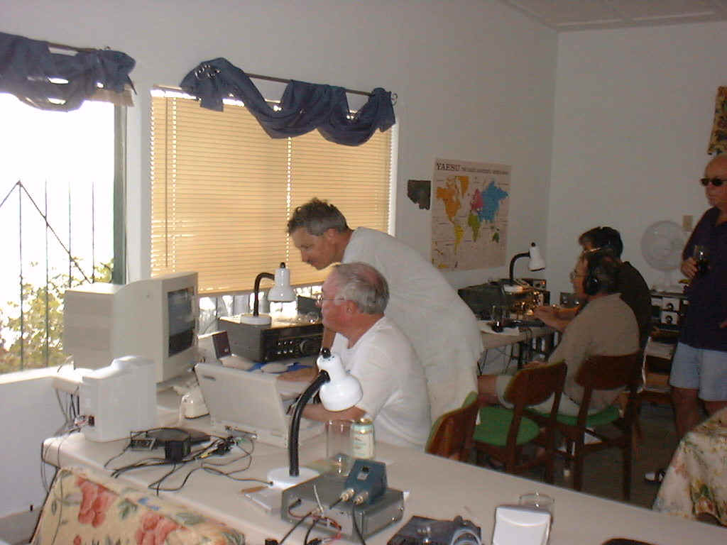 DSCF0215.JPG (63695 bytes)