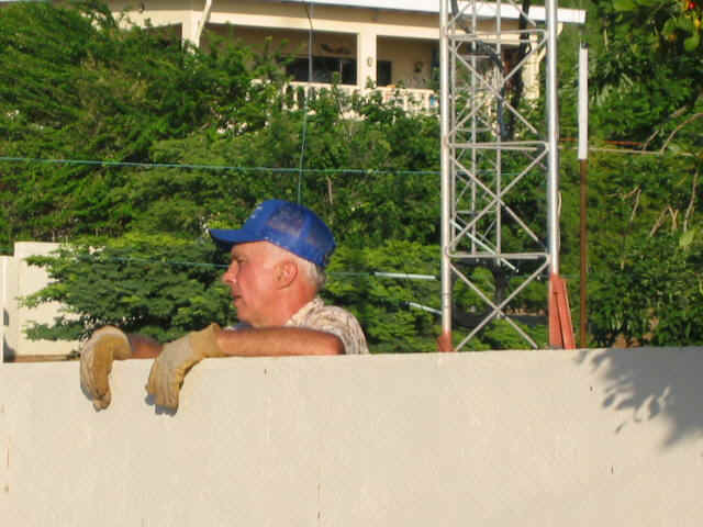 108-0877_IMG.JPG (69378 bytes)